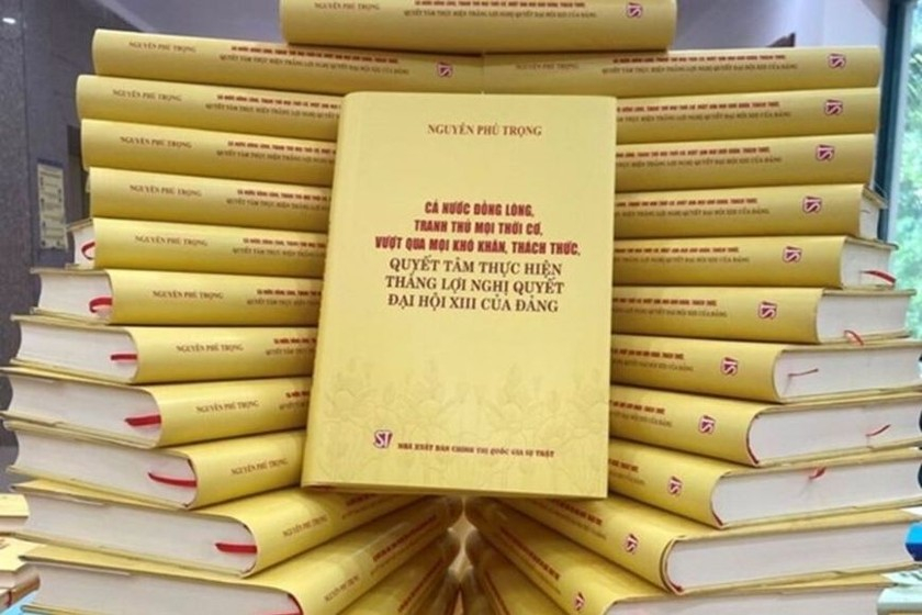cuon-sach-ca-nuoc-dong-long-tranh-thu-moi-thoi-co-vuot-qua-moi-kho-khan-thach-thuc-quyet-tam-thuc-hien-thang-loi-nghi-quyet-dai-hoi-xiii-cua-dang-cua-tong-bi-thu-nguyen-phu-trong-anh-ttxvn-4975