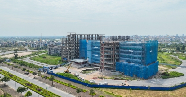 Giải ngân vốn đầu tư công mới đạt 65,1%, Thủ tướng yêu cầu đẩy mạnh hơn nữa