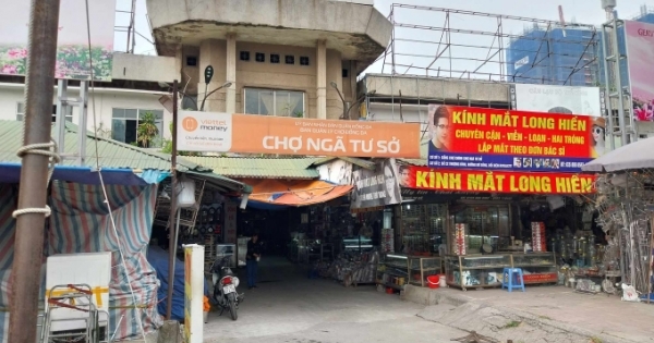 Dự án đầu tư chợ Ngã Tư Sở chậm tiến độ, tiểu thương chán nản