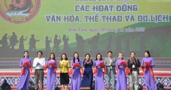 Khai mạc Ngày hội văn hóa các dân tộc vùng Tây Nguyên