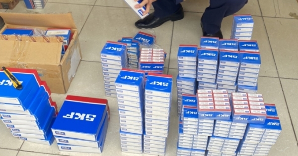 Tạm giữ hàng nghìn sản phẩm vòng bi có dấu hiệu giả mạo nhãn hiệu SKF