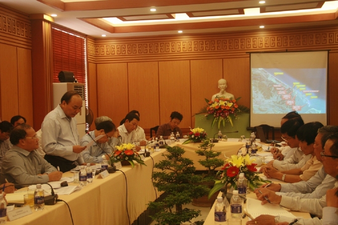 Họp b&agrave;n phương &aacute;n bảo vệ bờ biển