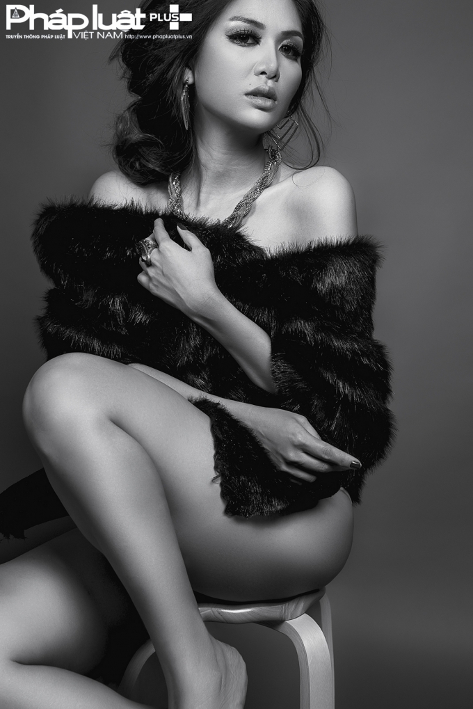 Vẻ đẹp mặn m&agrave; v&agrave; gợi cảm của g&aacute;i 2 con - t&acirc;n hoa hậu thế giới to&agrave;n cầu 2015 Oanh Yến. Ảnh: Hylams Vương