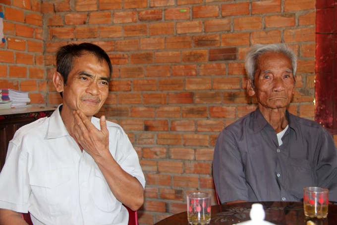 &Ocirc;ng N&eacute;n v&agrave; người cha gi&agrave; Huỳnh Văn Truyện.