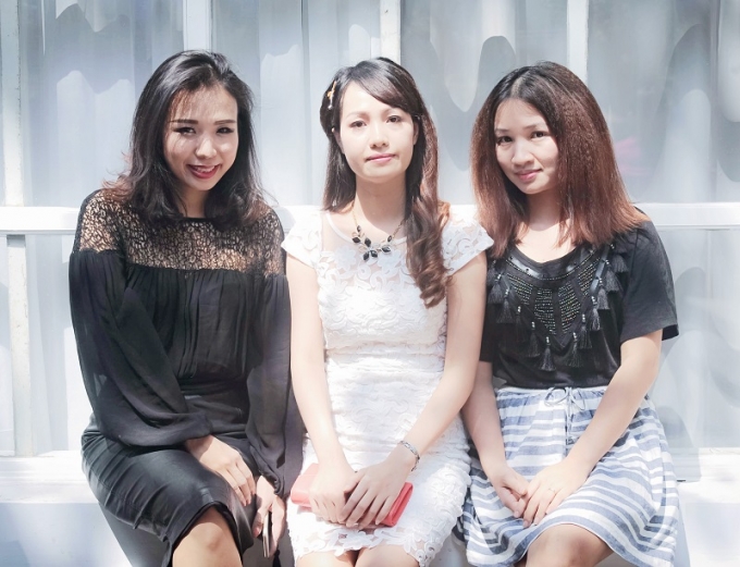 Nh&agrave; văn An Hạ; Nh&agrave; thơ Trịnh Thu Trang; Nh&agrave; thơ Lữ Thị Mai (từ tr&aacute;i sang)&nbsp;