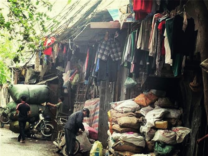 Đắng cay phận &ldquo;ve chai, đồng n&aacute;t&rdquo;