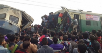 Tàu hỏa đâm nhau tại Ấn Độ, hơn 100 người bị thương