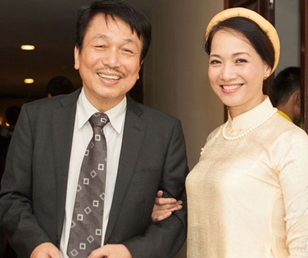 NSND L&ecirc; Khanh đảm nhận vai tr&ograve; người dẫn chương tr&igrave;nh trong &nbsp; liveshow &nbsp;