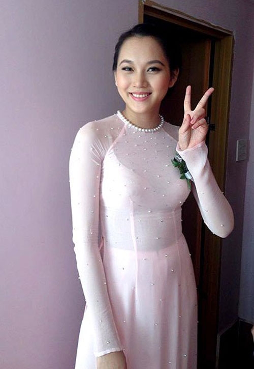 Sau khi kết h&ocirc;n th&igrave; hầu như Ngọc Thạch kh&ocirc;ng c&ograve;n xuất hiện trong l&agrave;ng giải tr&iacute; nữa. Ảnh: internet.