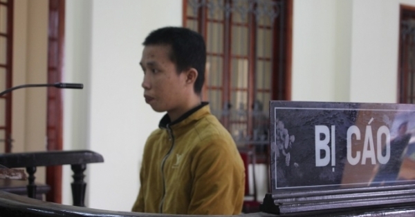 "Yêu râu xanh" dọa quay clip để hại đời nữ sinh tuổi 12