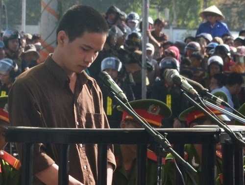 Bị c&aacute;o Vũ Văn Tiến.