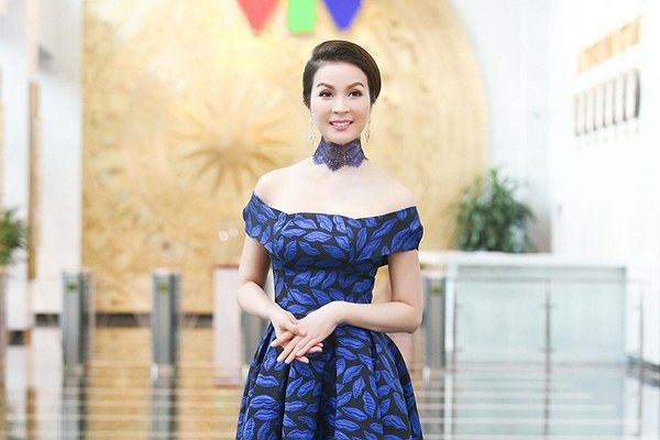 Thanh Mai trẻ trung gợi cảm khi tham dự chương tr&igrave;nh ghi h&igrave;nh ch&agrave;o năm mới tại VTV. Ảnh: internet.