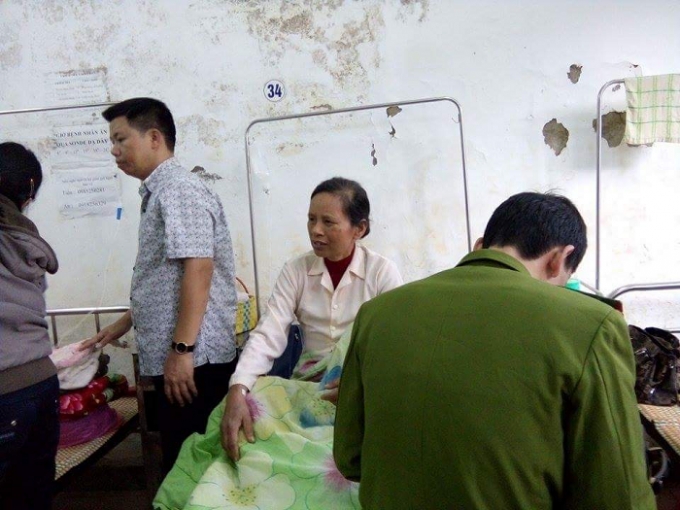 Một trong số c&aacute;c nạn nh&acirc;n đang được điều trị tại bệnh viện đa khoa tỉnh Vĩnh Ph&uacute;c.