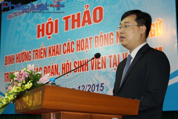 &Ocirc;ng L&ecirc; Quốc Phong ph&aacute;t biểu khai mạc hội thảo. (Ảnh: Đức Bi&ecirc;n)