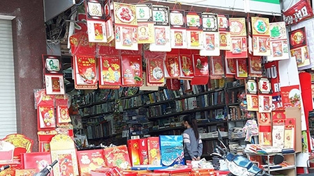 Thị trường lịch 2016 xuất hiện nhiều sản phẩm phong ph&uacute; về h&igrave;nh thức, đa dạng về chất liệu