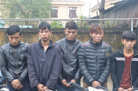 C&aacute;c đối tượng tại cơ quan điều tra.