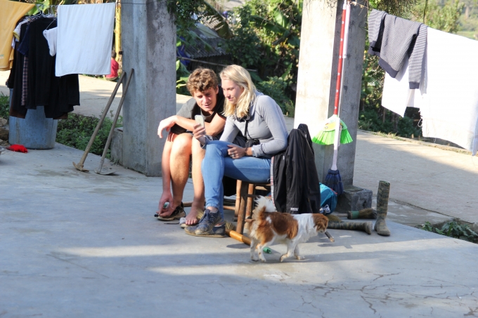 Nhiều du kh&aacute;ch tỏ ra kh&aacute; th&iacute;ch th&uacute; v&agrave; h&agrave;i l&ograve;ng với m&ocirc; h&igrave;nh du lịch home stay