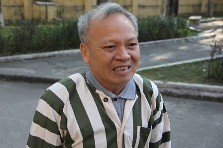 Phạm nh&acirc;n n&agrave;y trao đổi khi nhận được quyết định đặc x&aacute; &ocirc;ng đ&atilde; rất vui mừng. &Ocirc;ng hứa sẽ sống c&oacute; &iacute;ch v&agrave; kh&ocirc;ng bao giờ vi phạm ph&aacute;p luật.