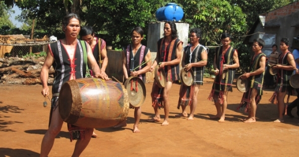 Rơ Châm H’Mút: Người con ưu tú của đồng bào Jrai