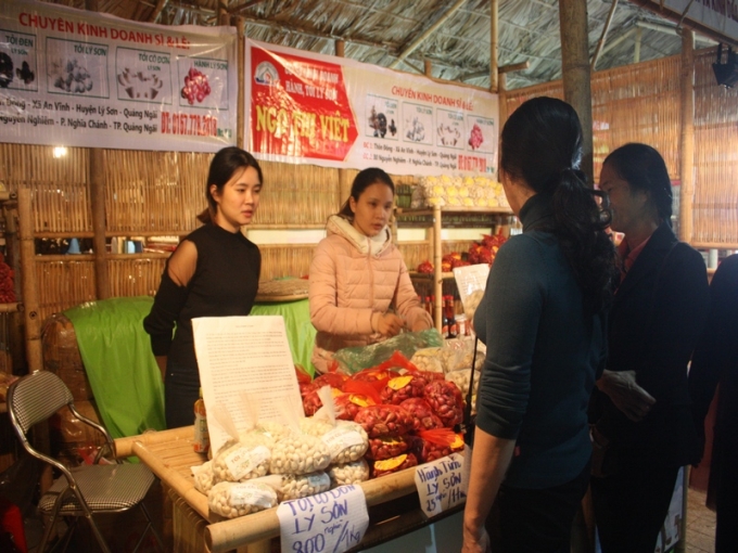 H&agrave;nh, tỏi L&yacute; Sơn.