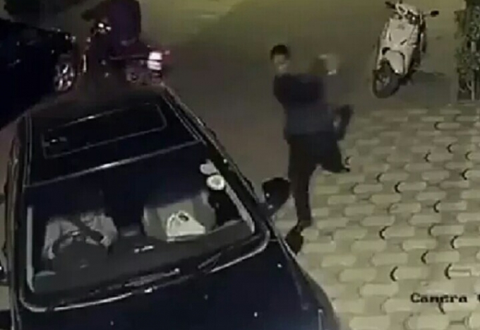 Sau khi Quang thực hiện h&agrave;nh vi cướp t&agrave;i sản, y đ&atilde; lẩn trốn trong khu d&acirc;n cư. (Ảnh minh họa)