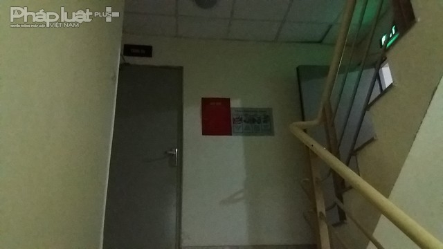 &nbsp;Hệ thống PCCC của t&ograve;a nh&agrave; vẫn chưa được ho&agrave;n thiện, tiểm ẩn nhiều nguy hiểm nếu xảy ra sự cố về ch&aacute;y nổ.