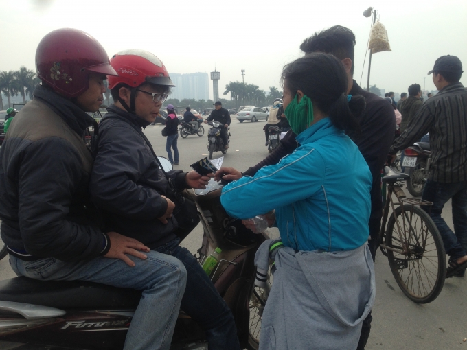 Một số dịch vụ b&aacute;n v&eacute; ngo&agrave;i đ&atilde; được mọc l&ecirc;n.