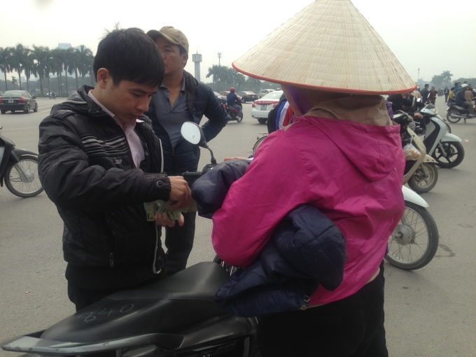 Nhưng với gi&aacute; cao hơn gi&aacute; quy định của li&ecirc;n đo&agrave;n BĐVN đưa ra.