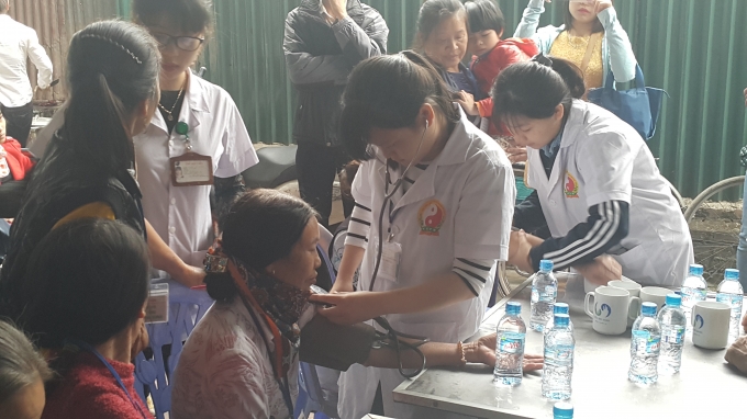 Ng&agrave;y Quốc tế Người khuyết tật: Kh&aacute;m, tư vấn chữa bệnh tại trung t&acirc;m nh&acirc;n đạo T&amp;amp;T