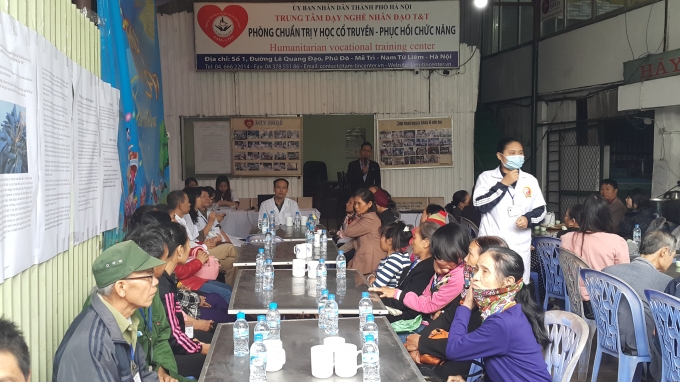 Ng&agrave;y Quốc tế Người khuyết tật: Kh&aacute;m, tư vấn chữa bệnh tại trung t&acirc;m nh&acirc;n đạo T&amp;amp;T