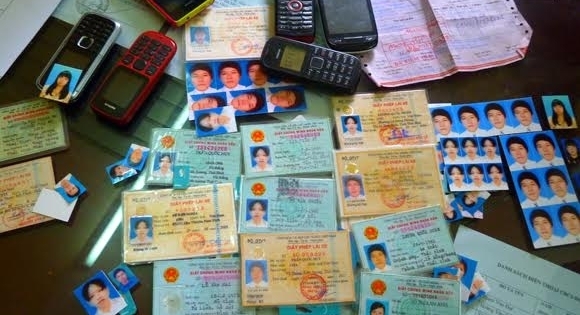 Hà Nội: Phá đường dây “sản xuất” chứng minh nhân dân giả giá ngàn đô