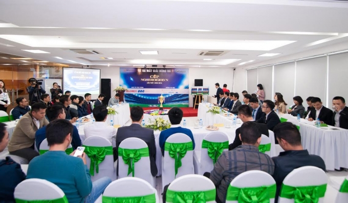 To&agrave;n cảnh Lễ ra mắt giải b&oacute;ng đ&aacute; CUP nghemoigioi.vn năm 2016.