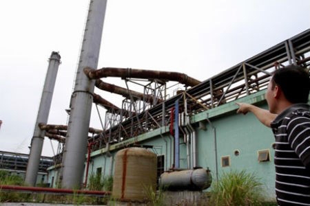 Nh&agrave; m&aacute;y điện diesel C&aacute;i L&acirc;n (TP Hạ Long, Quảng Ninh) c&oacute; gi&aacute; trị quyết to&aacute;n A - B l&ecirc;n tới 939,5 tỷ đồng, do Tập đo&agrave;n Vinashin l&agrave;m chủ đầu tư giao cho đơn vị con l&agrave; Cty TNHH MTV C&ocirc;ng nghiệp T&agrave;u thủy C&aacute;i L&acirc;n thực hiện. Nh&agrave; m&aacute;y gồm 6 tổ m&aacute;y với c&ocirc;ng suất 6,5 MW/tổ m&aacute;y, c&oacute; mục ti&ecirc;u cung cấp điện cho một Nh&agrave; m&aacute;y c&aacute;n Th&eacute;p gần đ&oacute;. Ảnh: Ph&aacute;p luật Việt Nam.