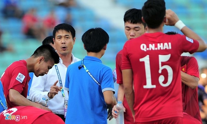 Hữu Thắng đạt th&agrave;nh t&iacute;ch to&agrave;n thắng v&ograve;ng bảng, nhưng đang đ&aacute;nh mất dần lợi thế ở b&aacute;n kết. Ảnh:&nbsp;Quốc Bảo.