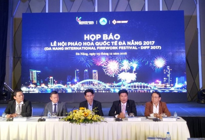 Họp b&aacute;o c&ocirc;ng bố ch&iacute;nh thức Lễ hội ph&aacute;o hoa quốc tế Đ&agrave; Nẵng 2017 (Da Nang International Firework Festival- DIFF 2017) với chủ đề &ldquo;Tỏa s&aacute;ng Ngũ H&agrave;nh Sơn&rdquo;.