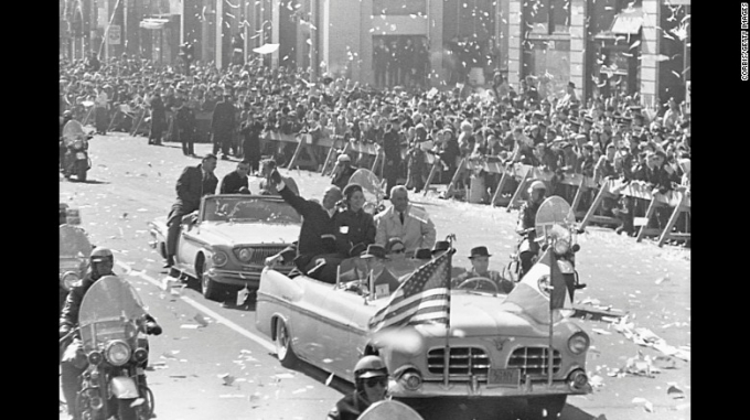 Ng&agrave;y 20/2/1962, &ocirc;ng Glenn đ&atilde; bay 3 v&ograve;ng quanh quỹ đạo Tr&aacute;i Đất trong t&agrave;u vũ trụ Friendship. (Ảnh:&nbsp;Getty)