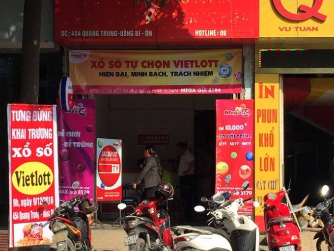 Một trong những điểm b&aacute;n xổ số Vietlott tại TP U&ocirc;ng B&iacute;.