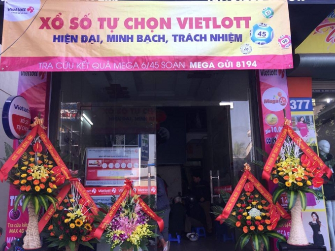 Xổ số Vietlott về tỉnh, nhiều người đổ x&ocirc; đi thử vận may