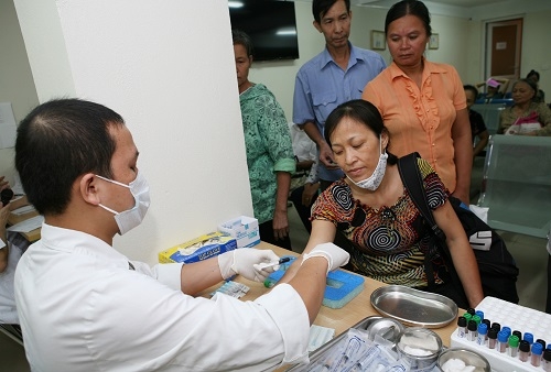 Năm 2017, mức đ&oacute;ng BHYT dự kiến vẫn giữ nguy&ecirc;n. Ảnh: TM