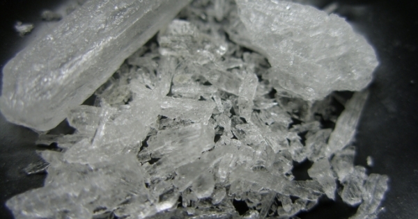 Cùng buôn bán ma túy, 2 anh em đi tù