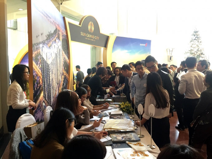 Sự kiện thu h&uacute;t đ&ocirc;ng đảo kh&aacute;ch h&agrave;ng v&agrave; nh&agrave; đầu tư.