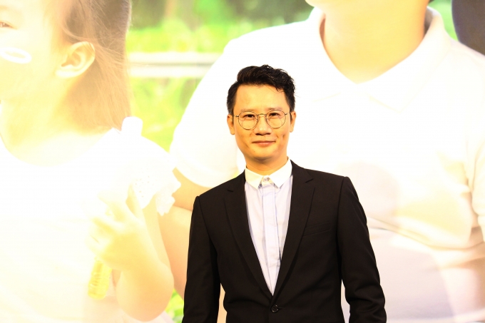 Ca sĩ Ho&agrave;ng B&aacute;ch l&agrave; gương mặt đại diện cho dự &aacute;n.