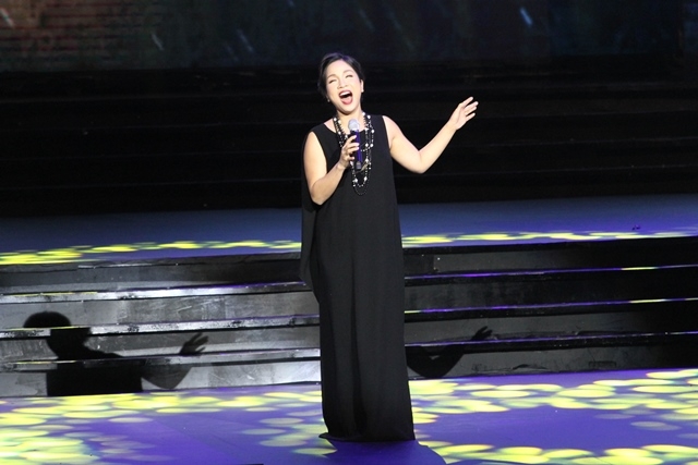 Mưa Xu&acirc;n nồng n&agrave;n với&nbsp;Mỹ Linh.