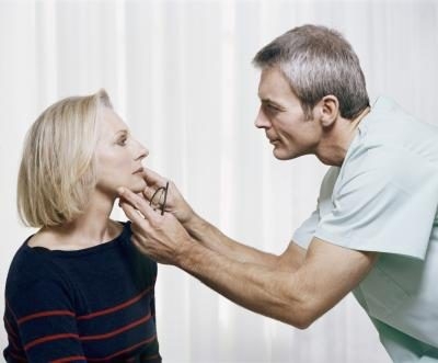 8 dấu hiệu cảnh b&aacute;o phổi c&oacute; vấn đề