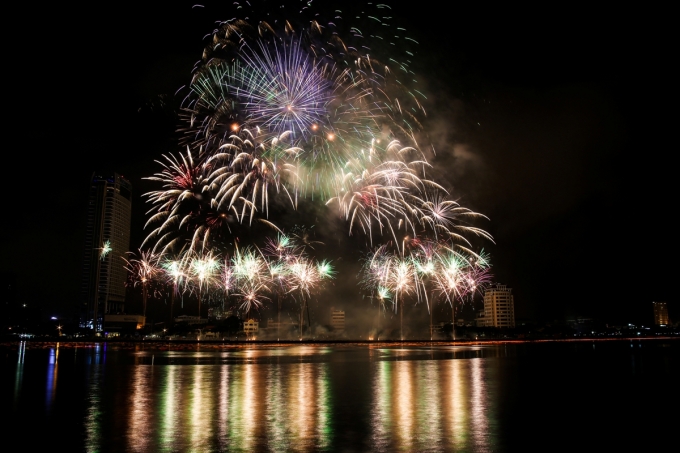 Sản phẩm dự thi l&agrave; m&agrave;n tr&igrave;nh diễn c&oacute; thời lượng từ 3-5 ph&uacute;t với quy chuẩn như sau: H.264 video với &acirc;m thanh AAC ở định dạng MP4; Độ ph&acirc;n giải: 1920x1080 (Full HD); Tốc độ khung h&igrave;nh 25fps (Pal) hoặc 30 fps (NTSC); Tần số &acirc;m thanh dao động trong khoảng 44,100hz.