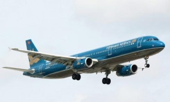 Máy bay Vietnam Airlines không được hạ cánh vì tổ bay chưa được huấn luyện