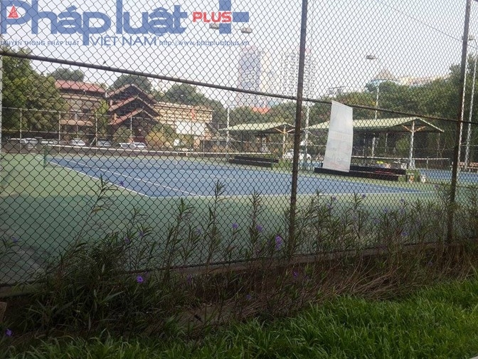 &nbsp;S&acirc;n Tennis hiện đang cho thu&ecirc;, kinh doanh.