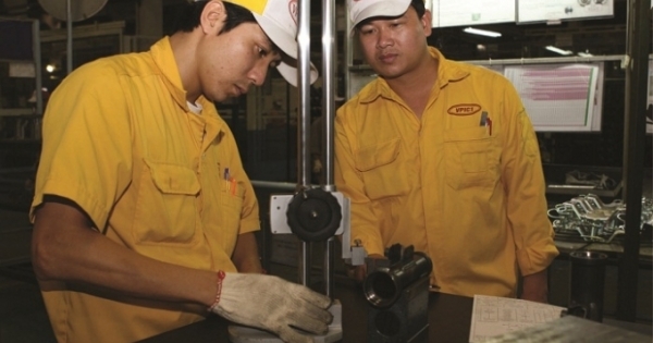 Người lao động sẽ phải tăng thời giờ làm thêm?