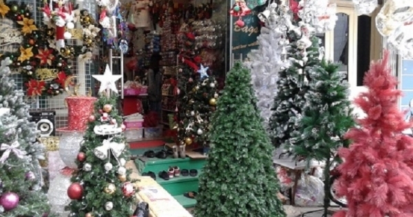 Những món đồ trang trí bạc triệu dịp Noel