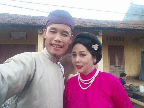 Ch&ugrave;m h&agrave;i Tết của Đạo diễn Phạm Đ&ocirc;ng Hồng dự b&aacute;o &ldquo;vượt mặt&rdquo; chương tr&igrave;nh T&aacute;o Qu&acirc;n